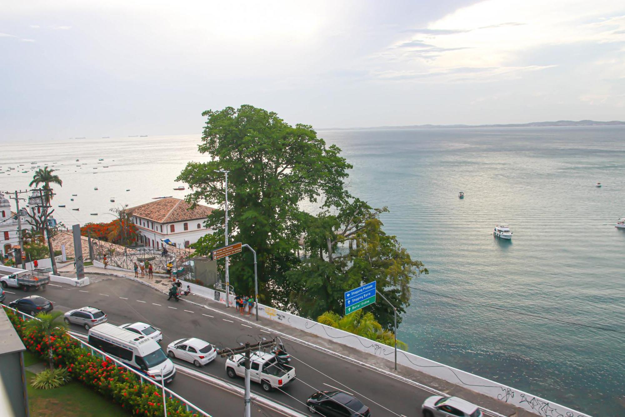 Cloc Marina Vista Mar P/ A Baia De Todos Os Santos Lägenhet Salvador Exteriör bild